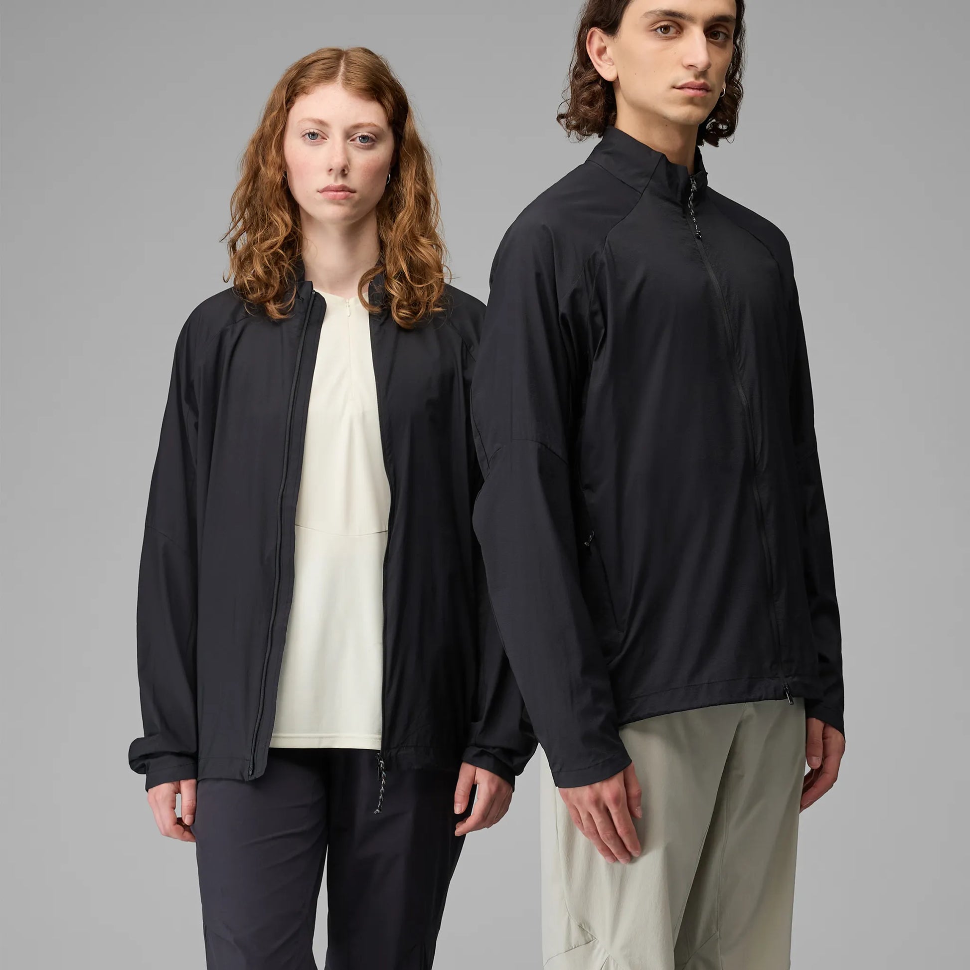 Hiking Patrol × MAMMUT WB JACKET BLACK 着用イメージ フロントスタイル