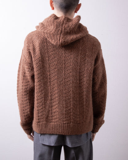 ENCOMING Knitted Mohair Hoodie Brown 着用イメージ 背面