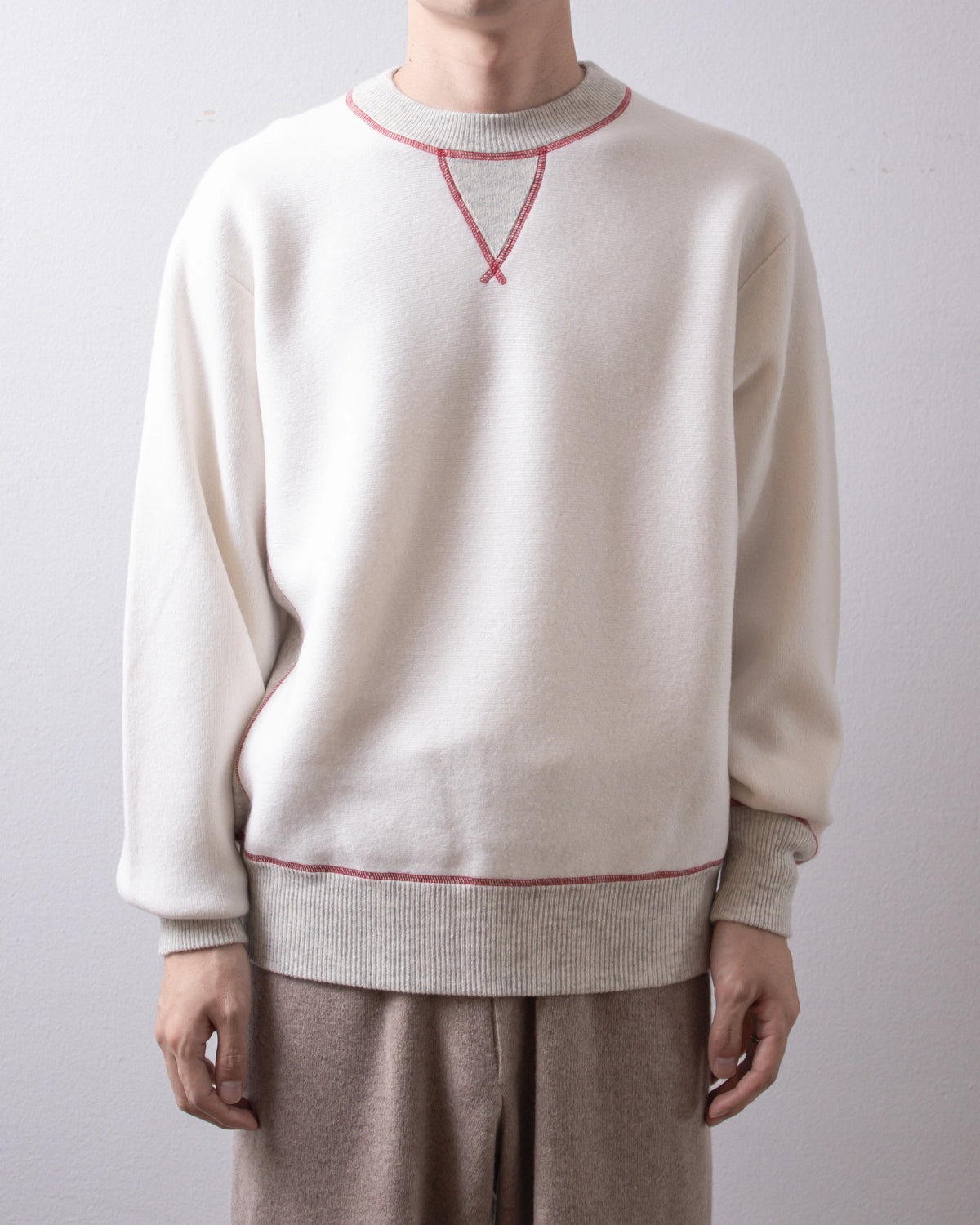 MEIAS Pure Cashmere Sweat PO Off x Gray 着用イメージ 正面