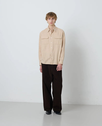SUNFLOWER New Pocket Shirt Beige 着用イメージ 全身スタイリング