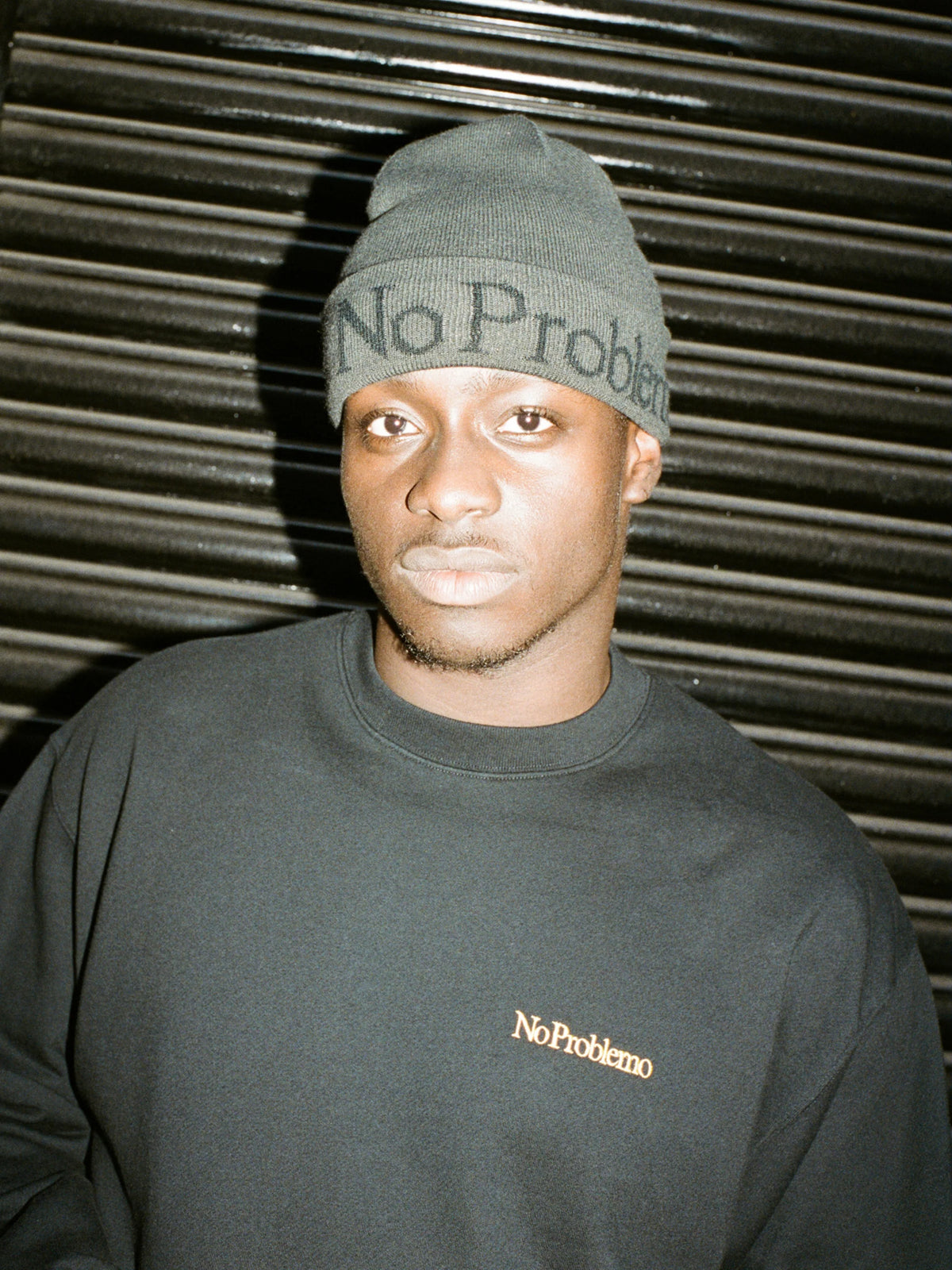 No Problemo No Problemo Beanie Iron【NP90025.06】(N) 着用写真