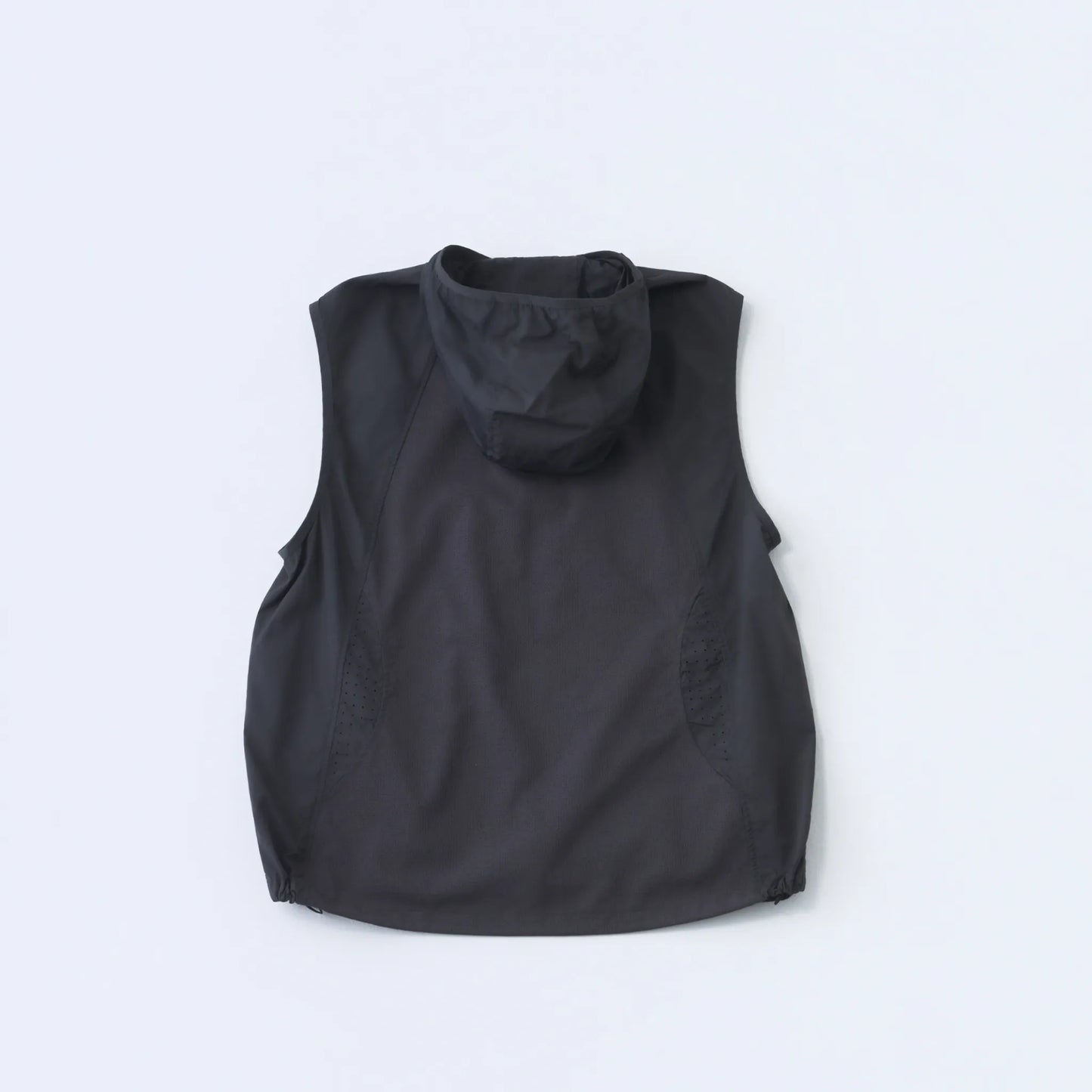 Hiking Patrol ORBIT LT TECHNICAL VEST CHARCOAL BLACK バックデザイン 背面シルエット