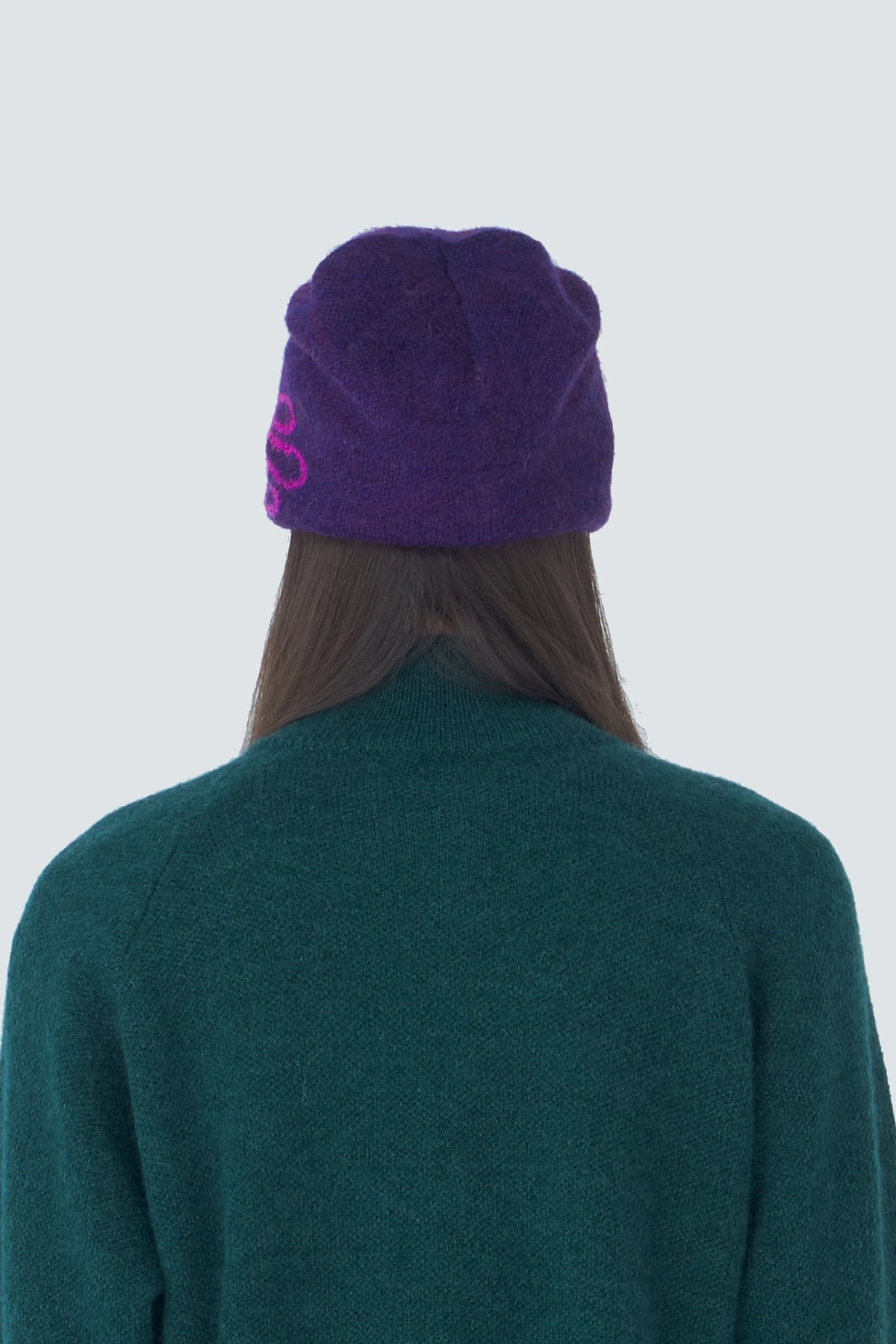 Hiking Patrol Mascot Mohair Mixed Beanie Purple 着用イメージ 背面
