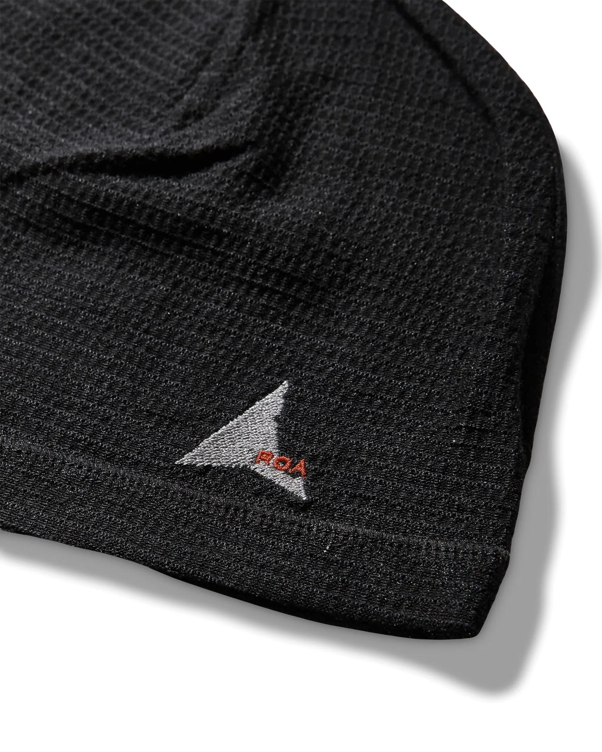 ROA ASHI Wool Tencel Beanie Black ロゴ詳細