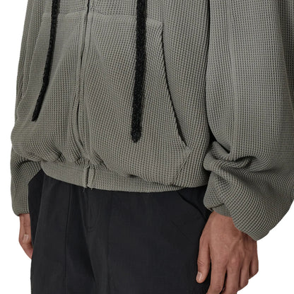 ROA BEE Sun Faded Organic Waffle Zip Up Hoodie Grey 着用イメージ フロントポケットディテール