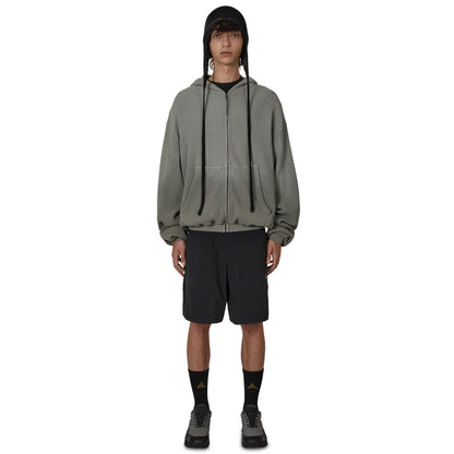 ROA BEE Sun Faded Organic Waffle Zip Up Hoodie Grey 着用イメージ 全身スタイリング