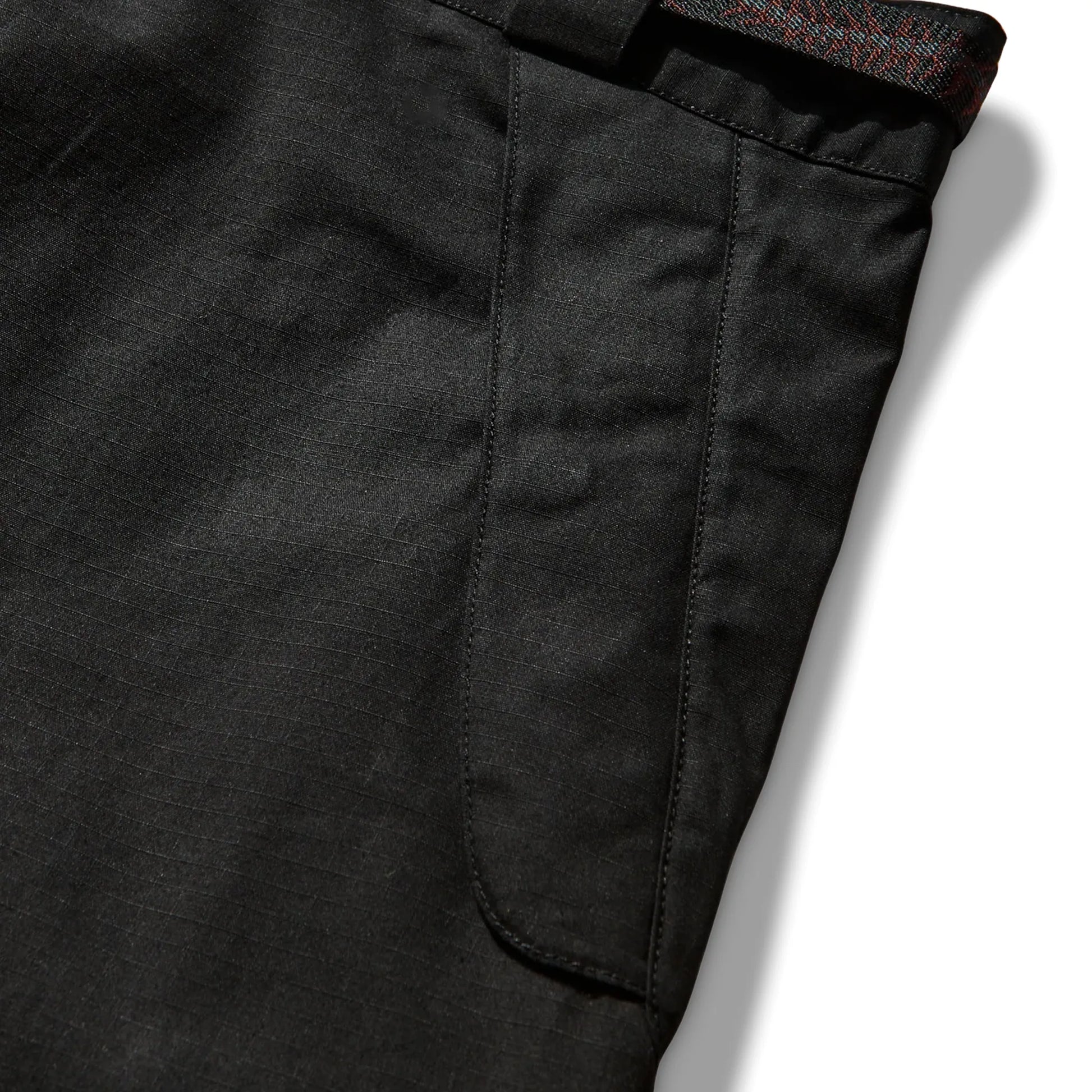 ROA Centipede Buckle Chino Pant Black ポケットディテール フラップ仕様