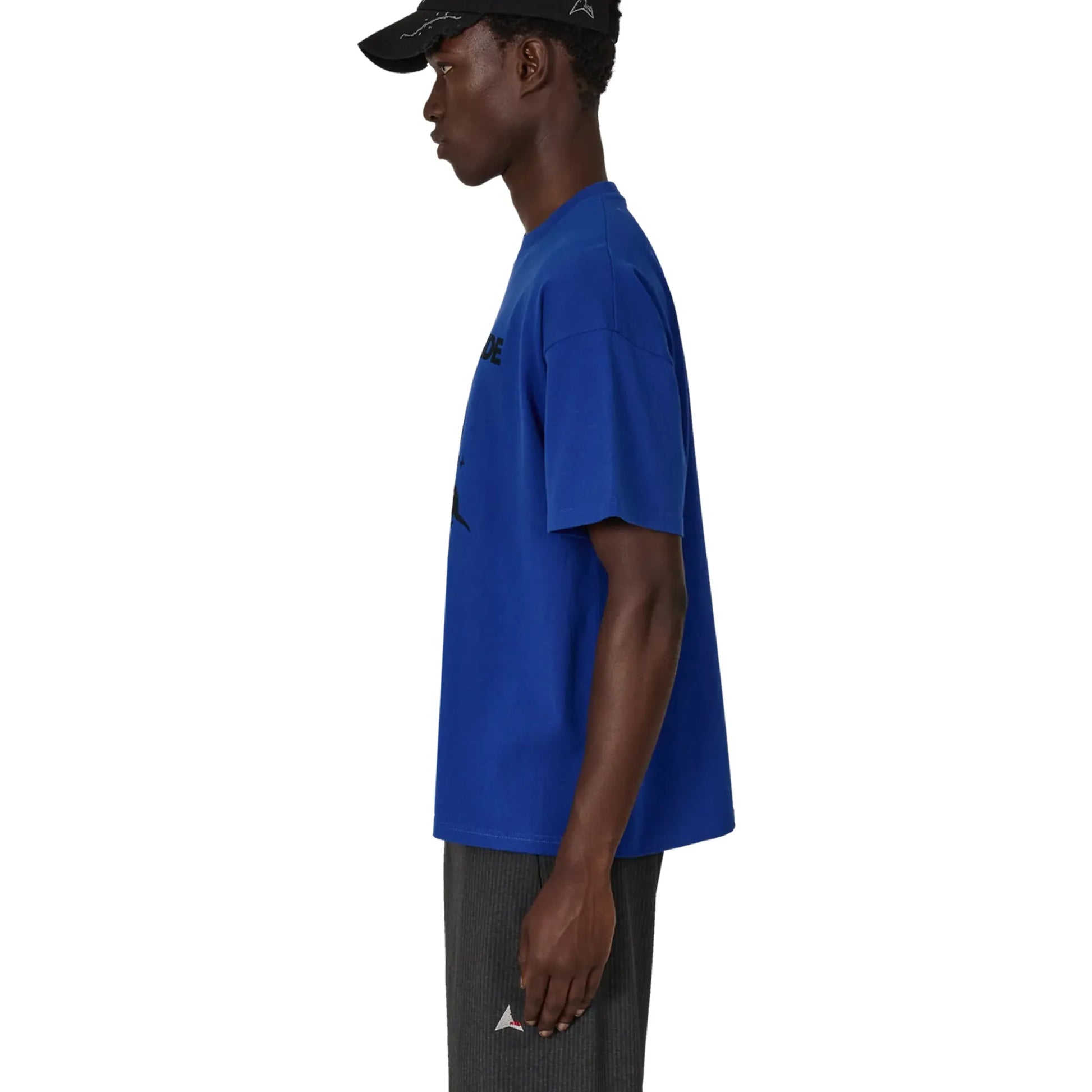 ROA Cold T-Shirt Blue サイドシルエット フィット感