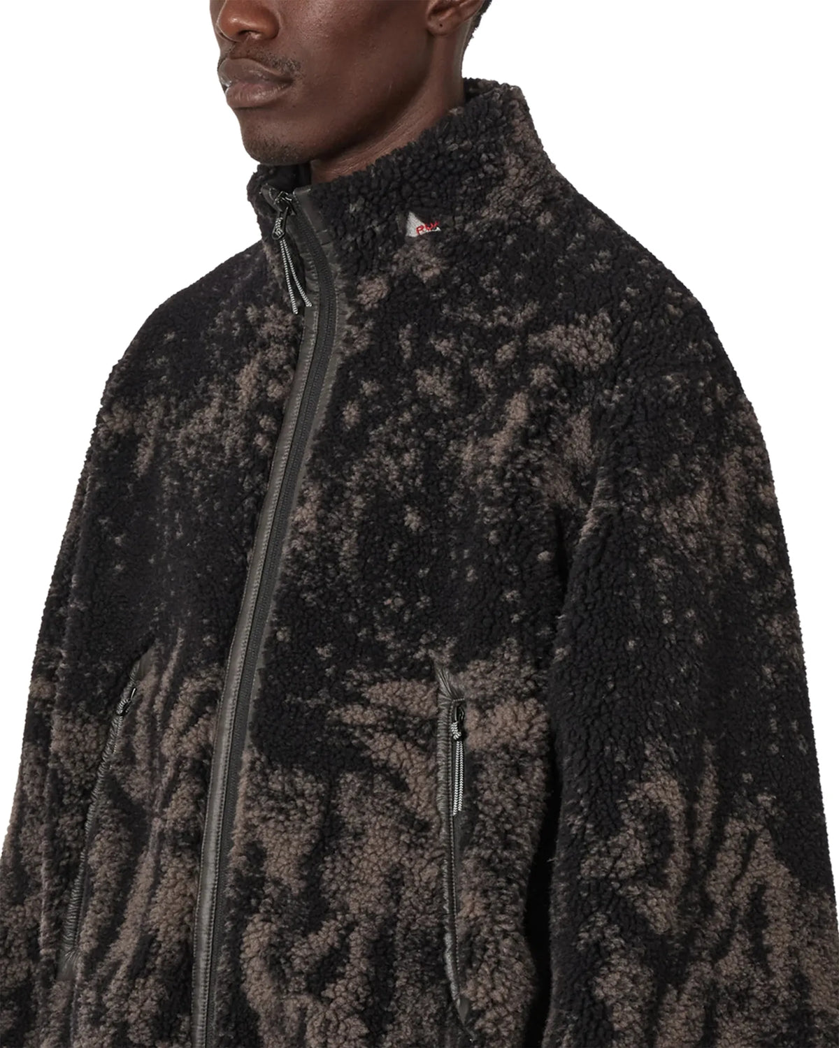 ROA EWE Furry Jacket Fuzzy Dark Brown 胸元ディテール