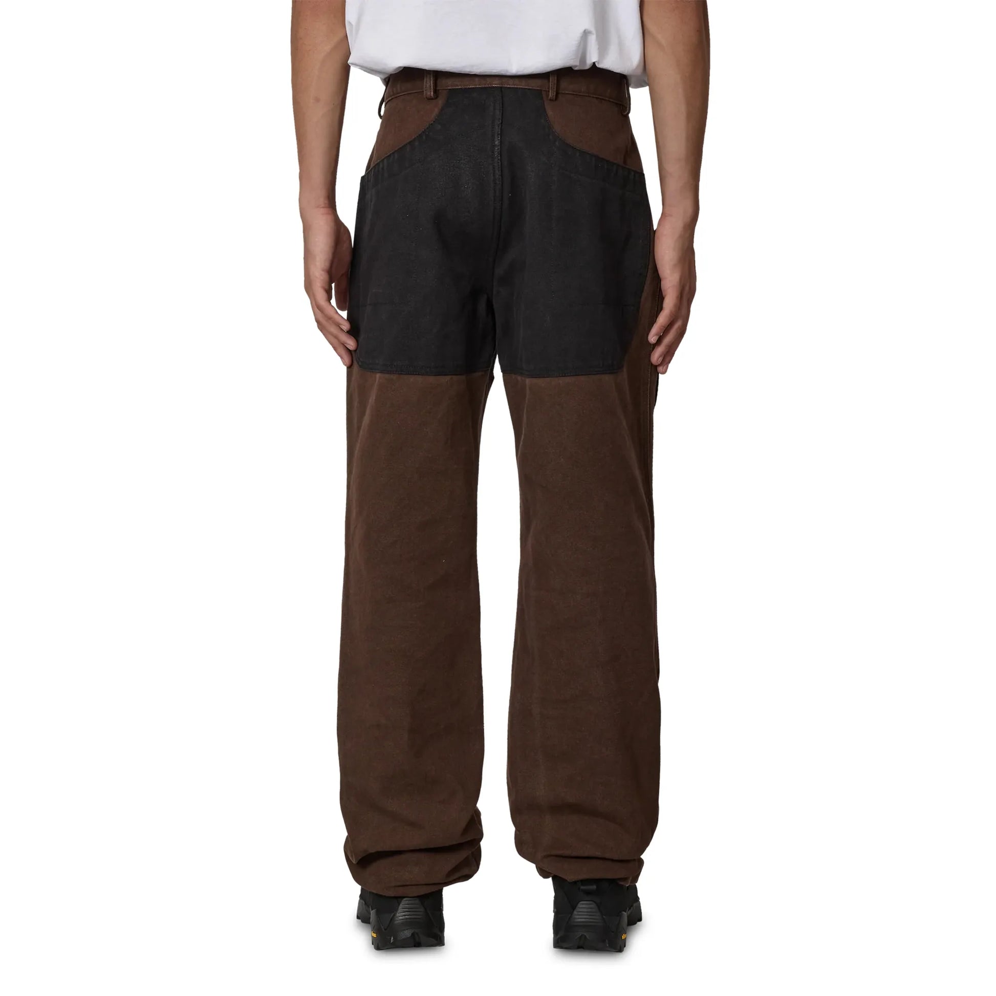 ROA FOMES Double Knee Washed Canvas Pant Dark Brown Black 着用イメージ 背面