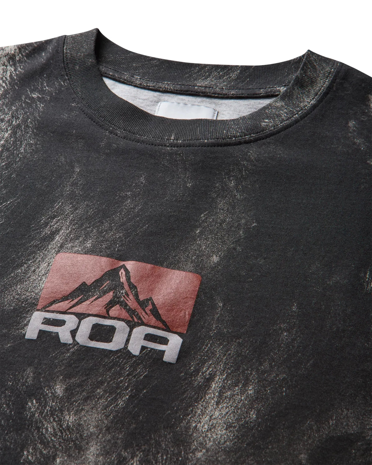 ROA SIGNAL Mountain T-Shirt Washed Black 首元詳細
