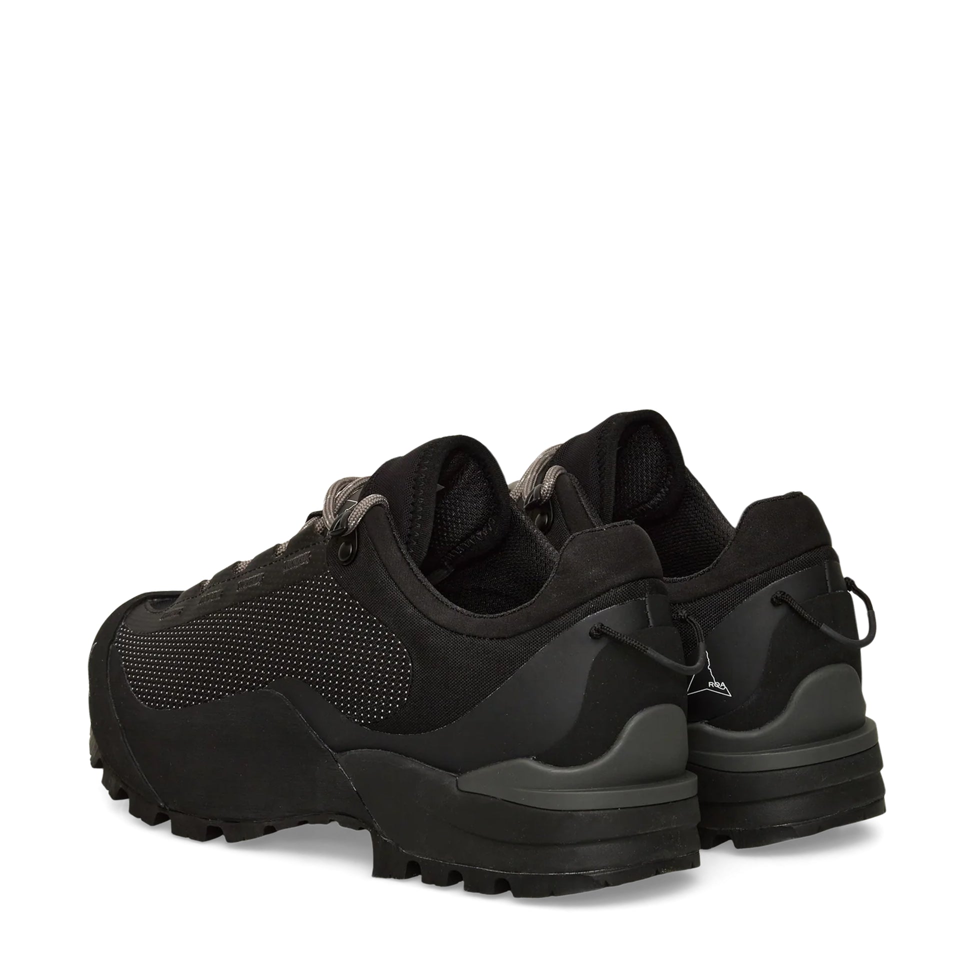 ROA Hida Low Black 背面