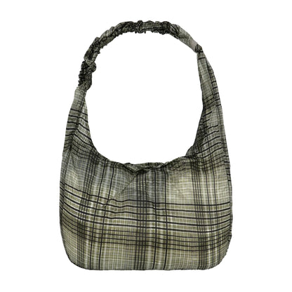 ROA LAKI Packable Knot Bag Black/Green バックデザイン 背面シルエット
