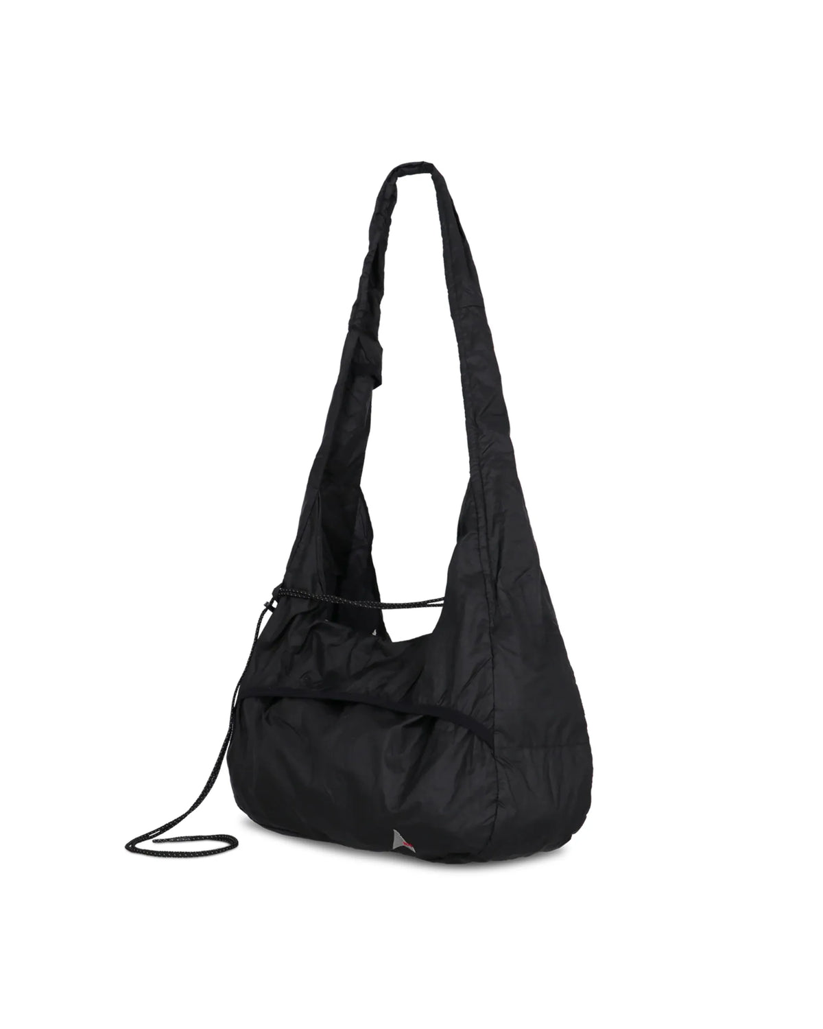 ROA LAKI Packable Knot Bag Black 消費画像 斜め