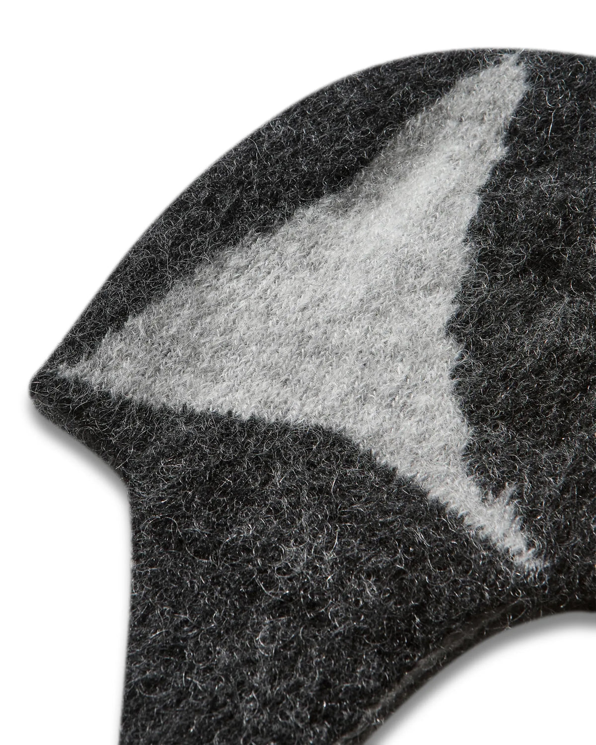 ROA LOGO Mohair Bonnet Beanie Black White ロゴ詳細