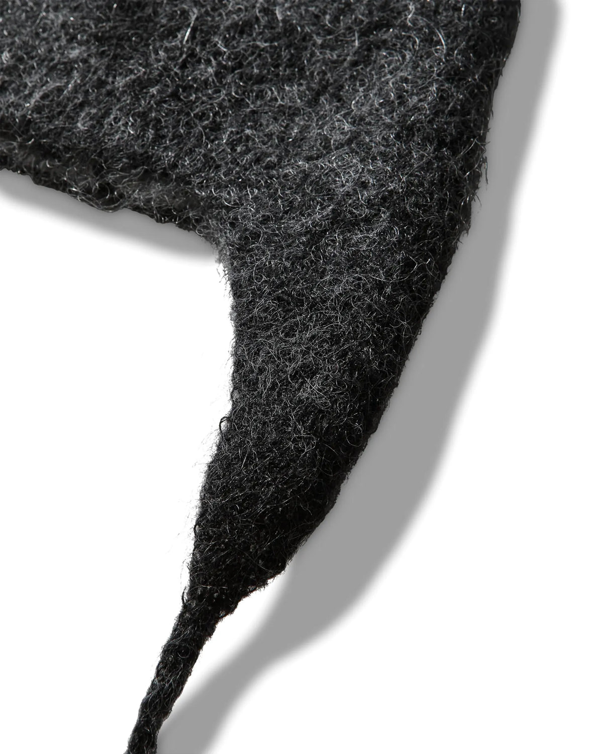 ROA LOGO Mohair Bonnet Beanie Black White モヘアニット生地詳細