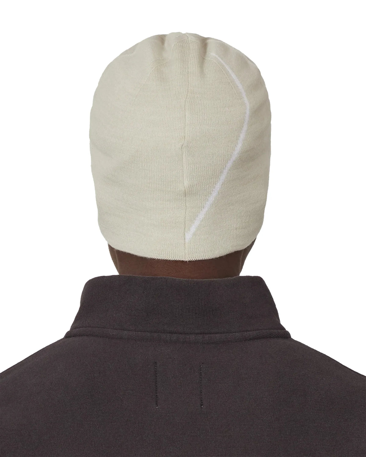ROA LOGO Wool Beanie Off White 着用イメージ 背面