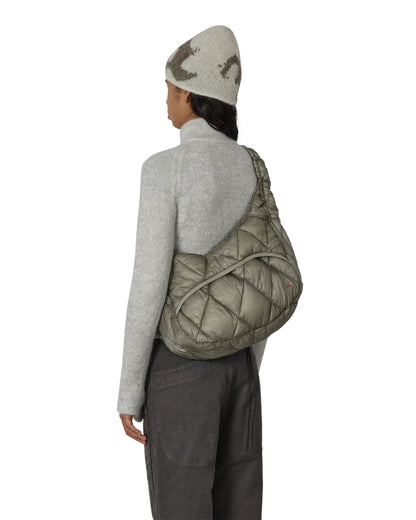 ROA NUNA Packable Bag Sage Green 着用イメージ