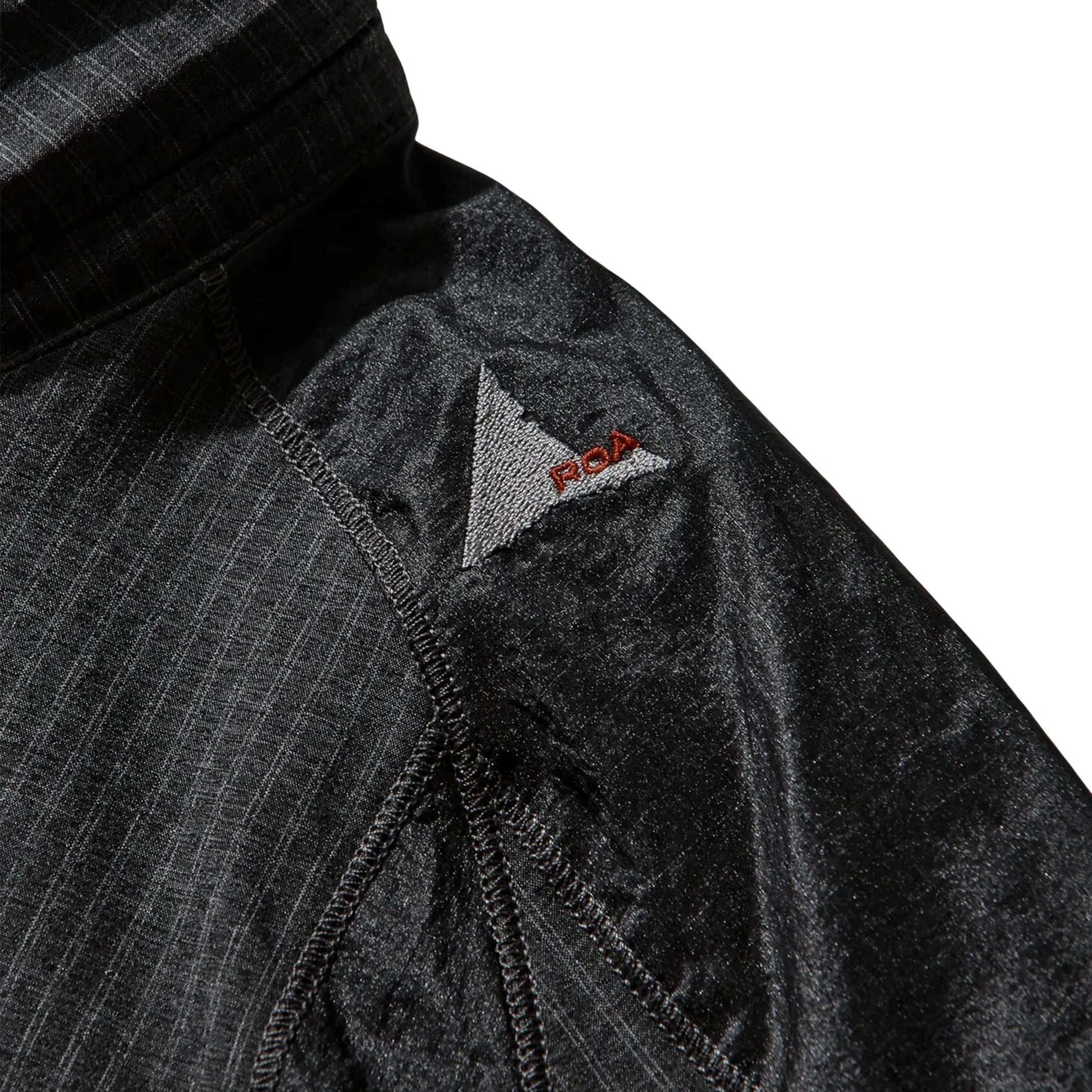 ROA Numb Pinstriped Hooded Wind Jacket Black ロゴディテール 刺繍仕様
