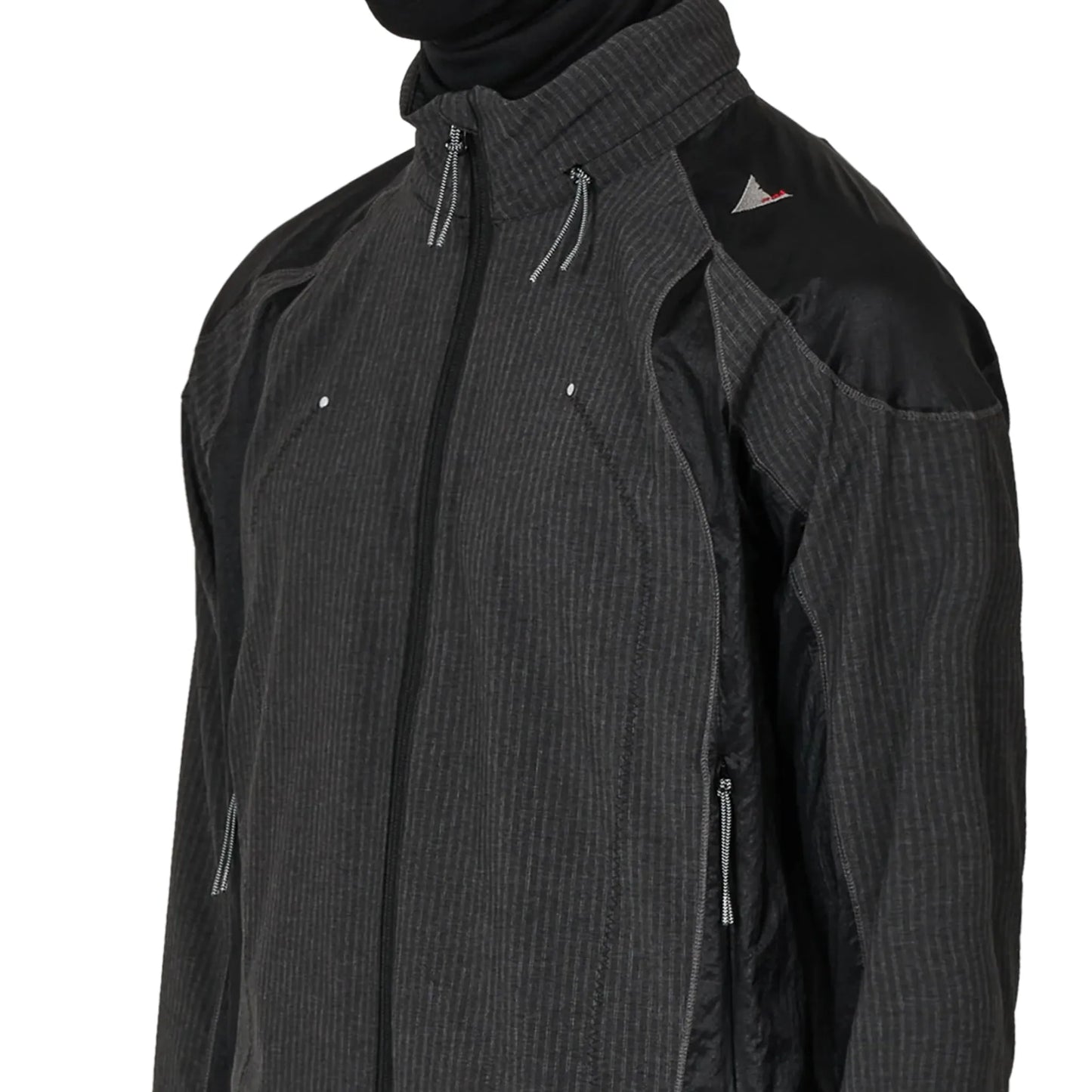 ROA Numb Pinstriped Hooded Wind Jacket Black フロントデザイン ファスナー仕様