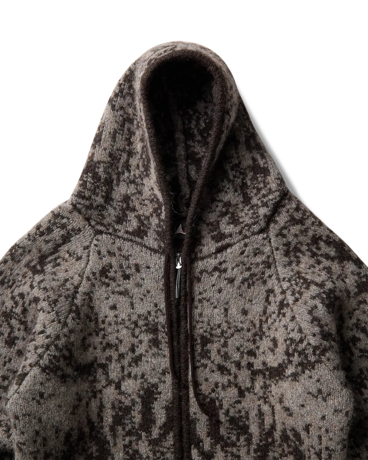 ROA SHRUB Felted Knit Zip Up Fuzzy Brown フードディテール
