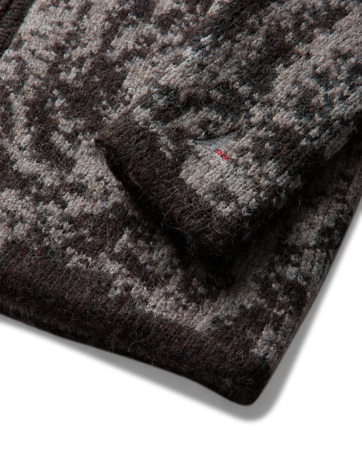 ROA SHRUB Felted Knit Zip Up Fuzzy Brown 袖口詳細