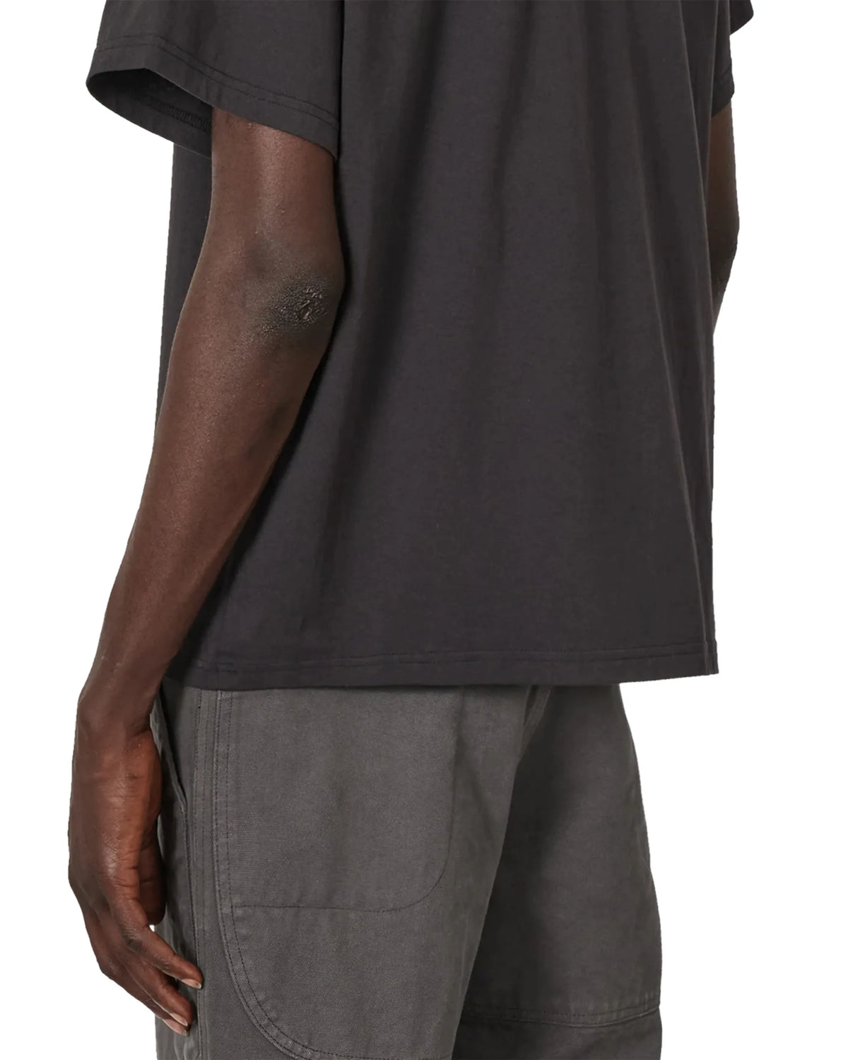 ROA SIGNAL Mountain T-Shirt Washed Black 背面 裾口ディテール