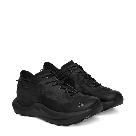 ROA Sella Black フロントデザイン スニーカー 全体ビュー