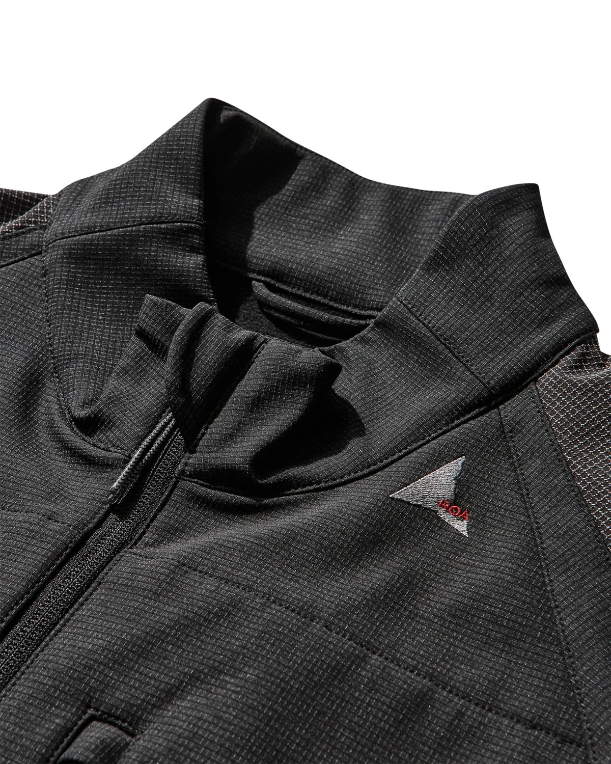 ROA TESTUDO Reinforced Softshell Jacket Black 首元ディテール