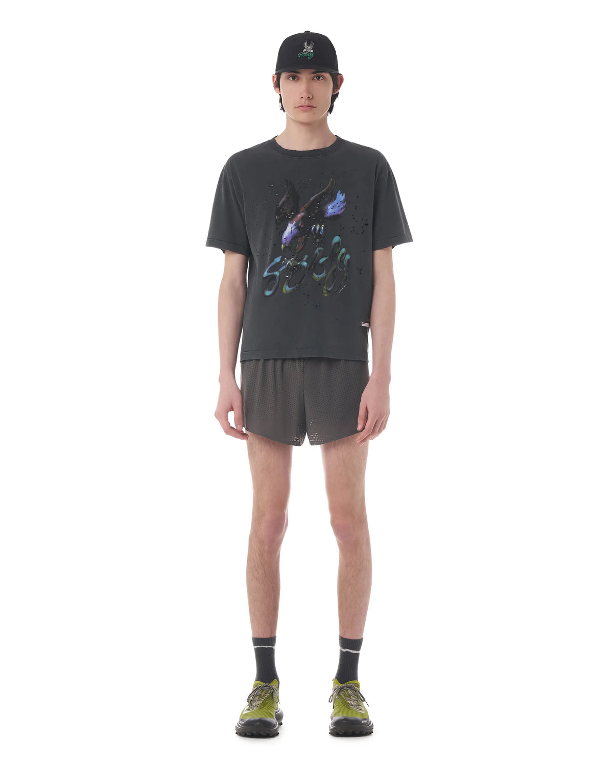 SATISFY MothTech™ T-Shirt Aged Black Eagle 着用イメージ 正面