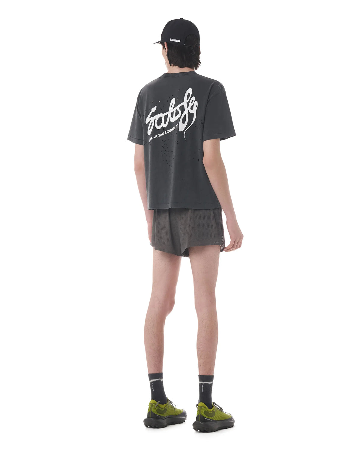SATISFY MothTech™ T-Shirt Aged Black Eagle 着用イメージ 背面