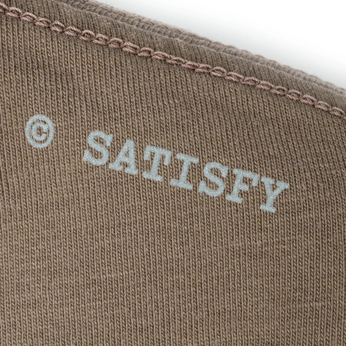 SATISFY MothTech™ T-Shirt Sun Bleached Rain Drum リフレクターロゴ
