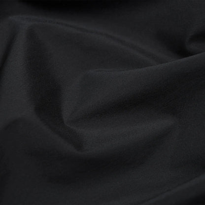 SATISFY TechSilk™ 8" Shorts Black 生地詳細
