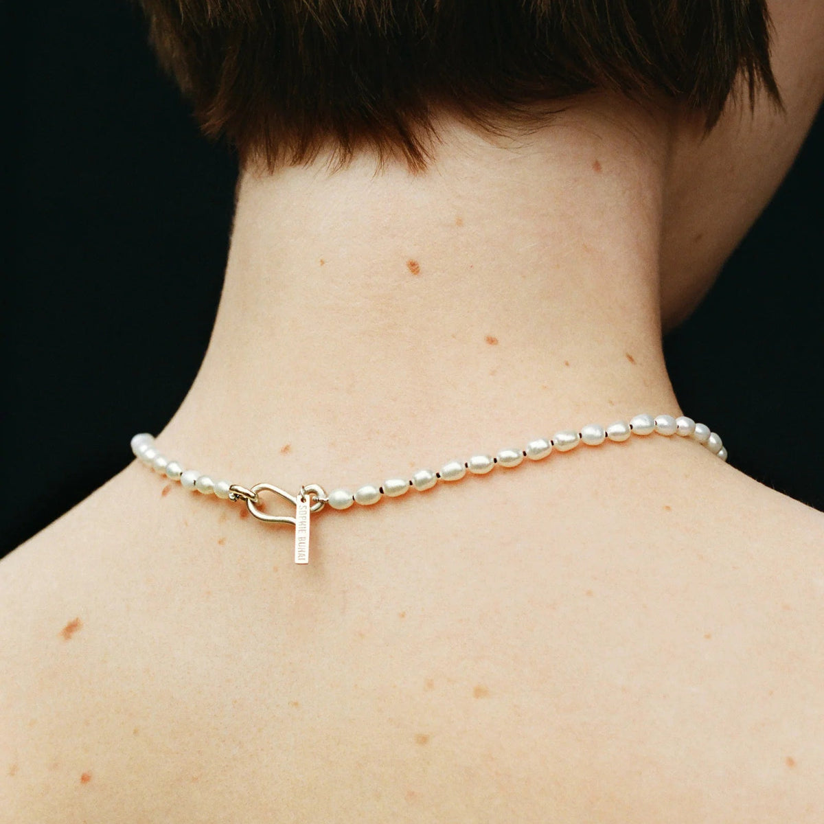 SOPHIE BUHAI Tiny Pearl Collar Sterling Silver【R21-N06-SS-WT-18】(N)　着用写真