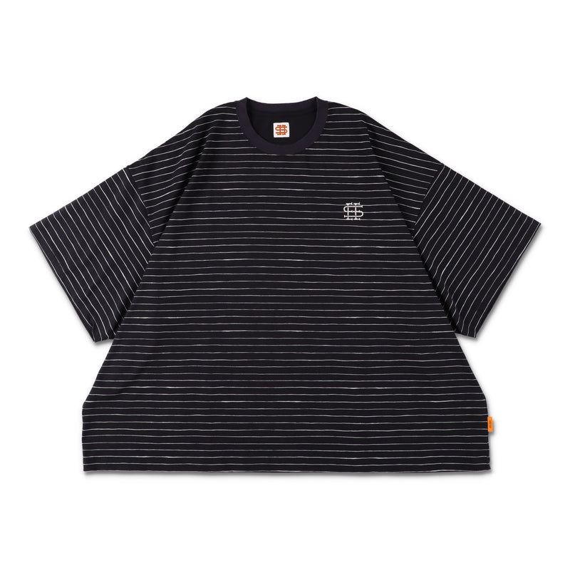 トップス SUPER BIG FLAT W DRAWSTRINGS BOARDER TEE SEESEE_SS25_T-SHIRTS_46_800x.
