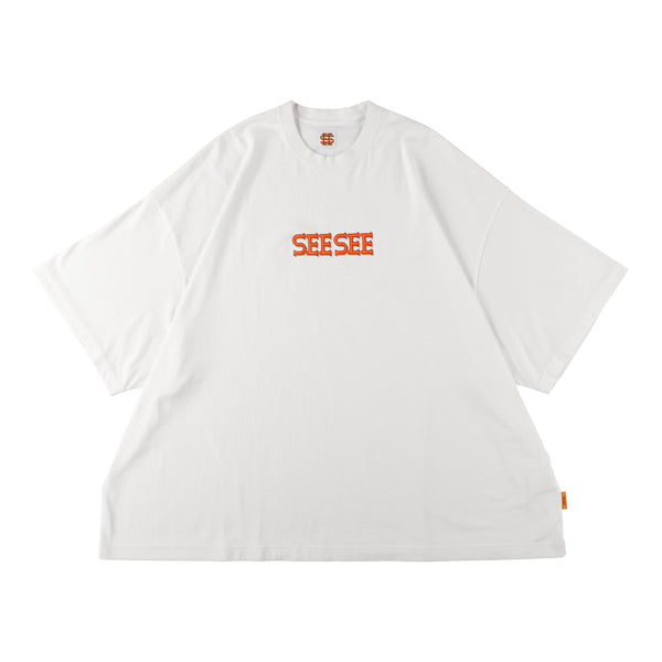seesee BIG S/S TEE WHITE/BLACK サイズ L 11-1】SEE SEE SUPER BIG FLAT TEE OFFICIAL FONT LOGO【WHITE