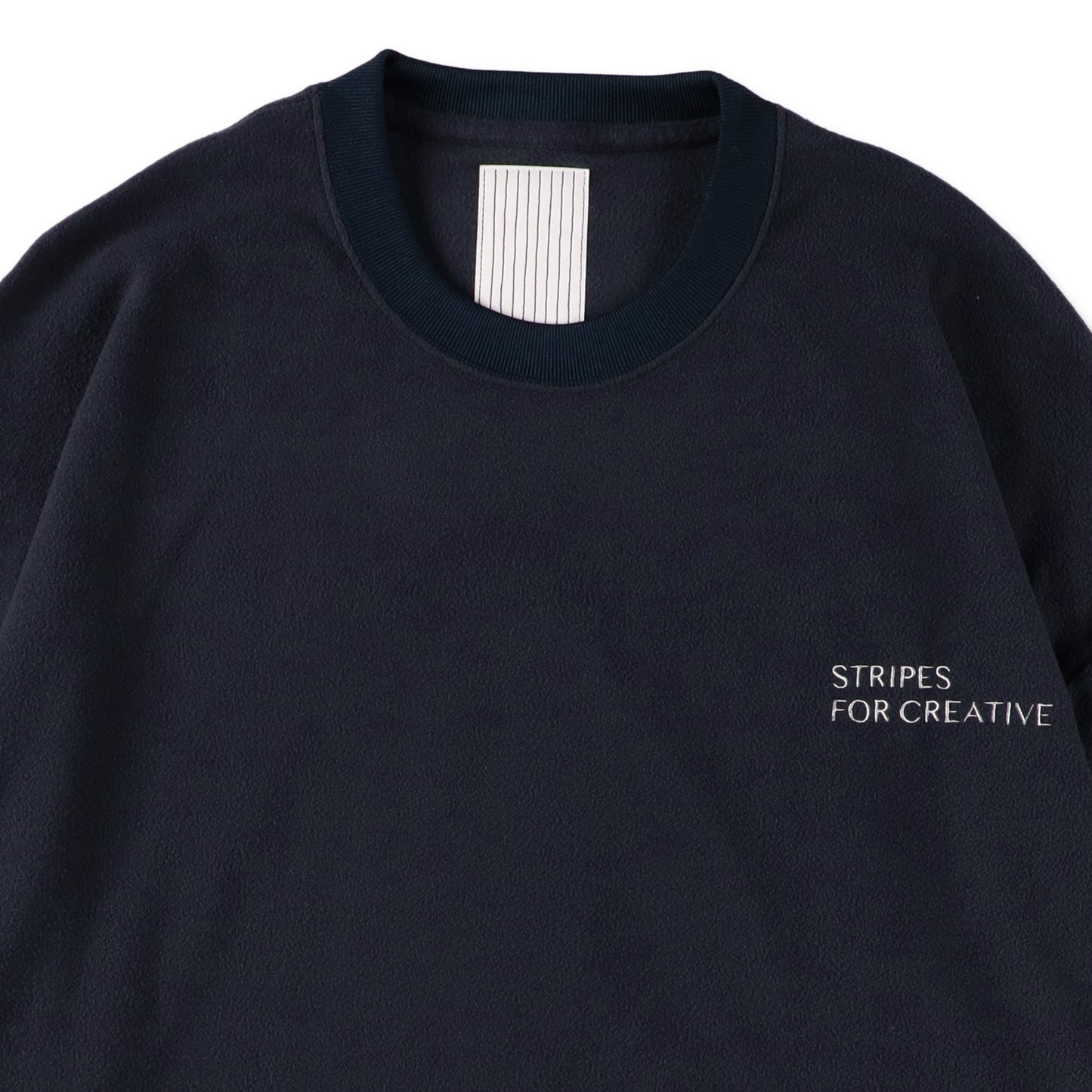 S.F.C FLEECE SUPER BIG LS ROUND TEE NAVY 首元ディテール