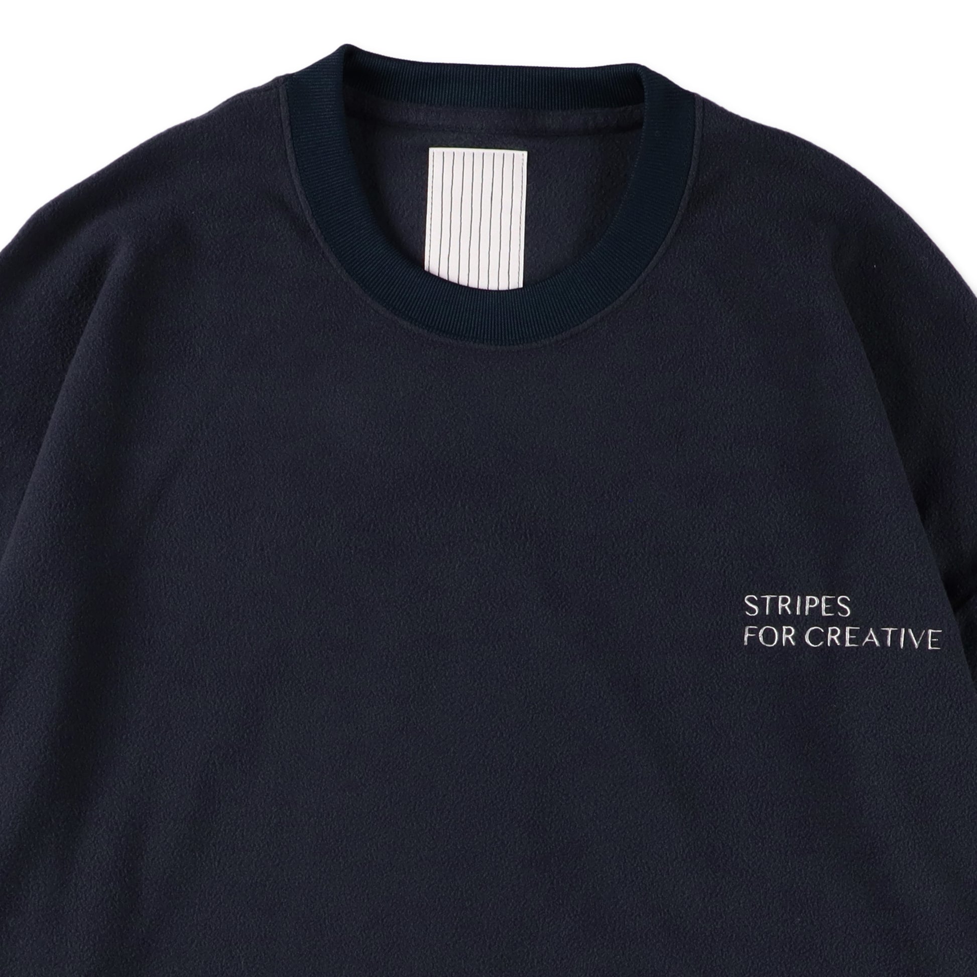 S.F.C FLEECE SUPER BIG LS ROUND TEE NAVY 首元ディテール