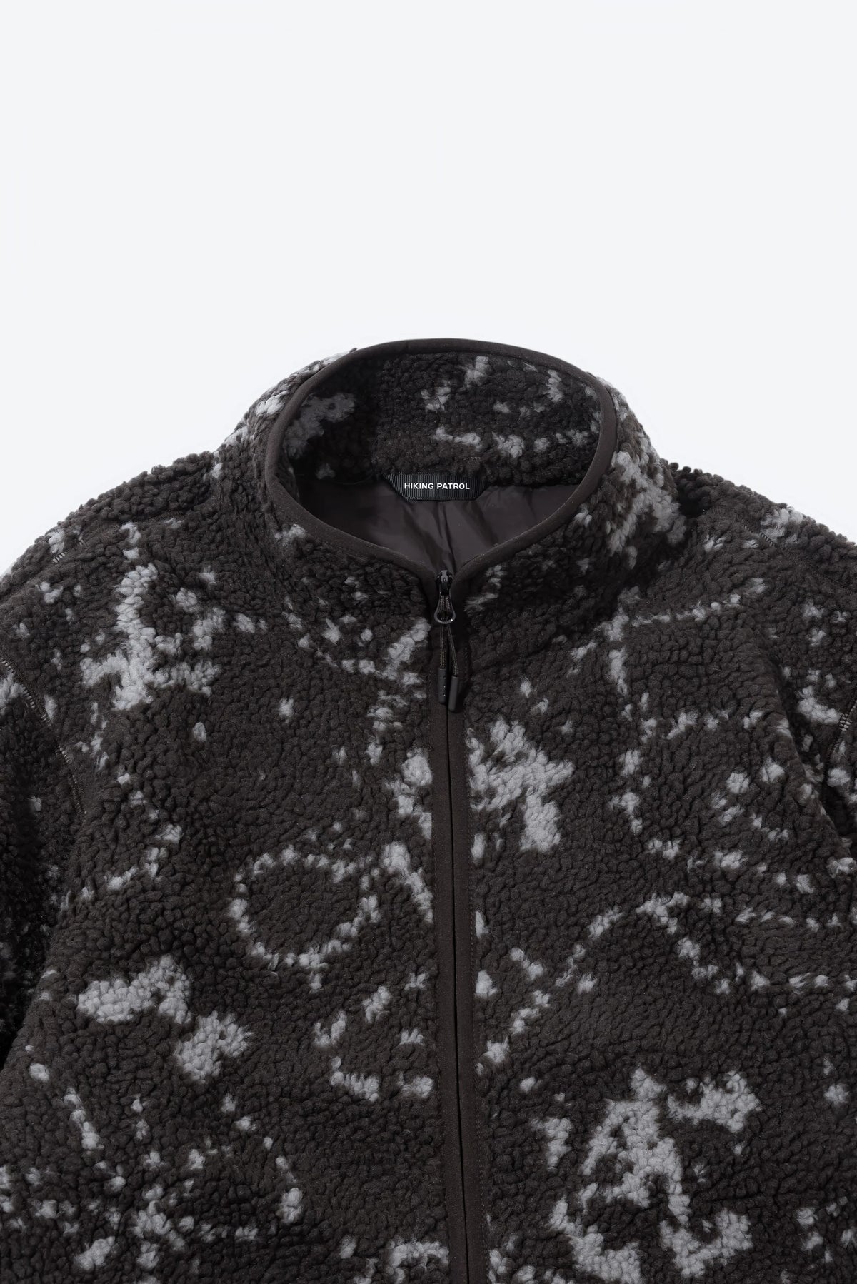 Hiking Patrol Print Fleece Jacket Smoky Brown 首元詳細