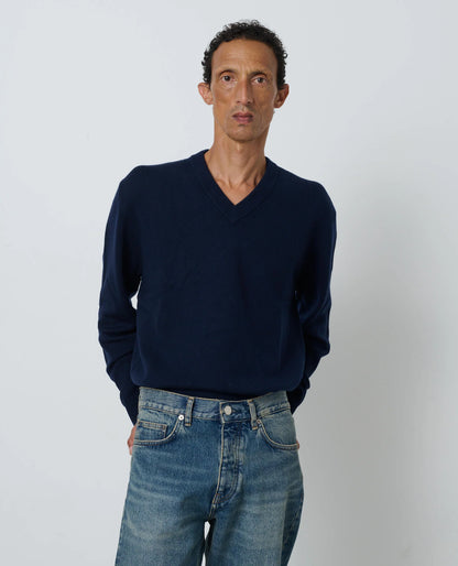 SUNFLOWER Moon Merino V Neck Navy 着用画像 正面