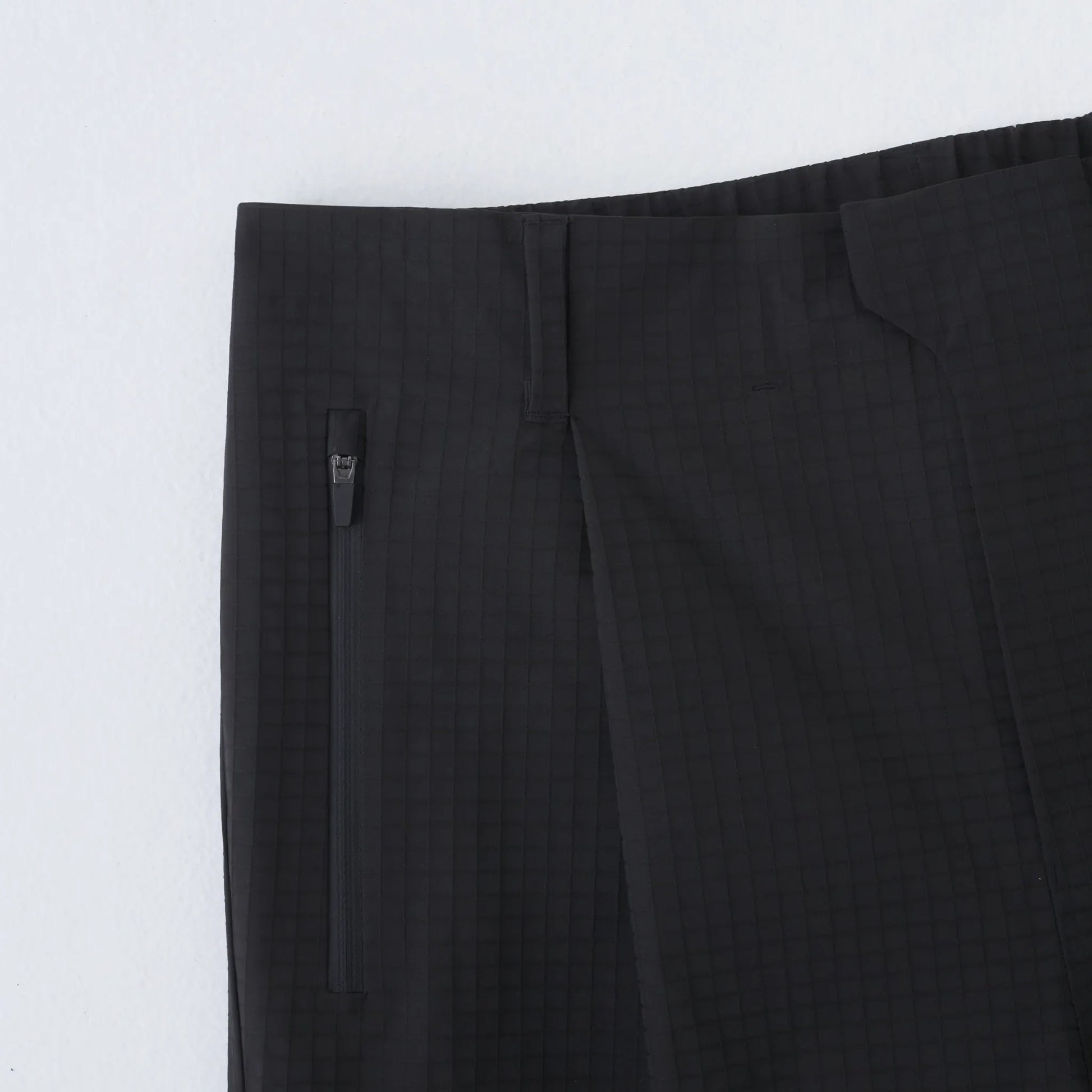 Hiking Patrol WAYPOINT RIPSTOP PLEATED TROUSER CHARCOAL BLACK 素材感 リップストップ テクスチャー