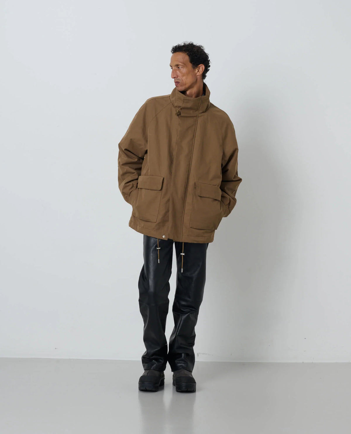 SUNFLOWER Winter Field Jacket Khaki 着用イメージ 正面