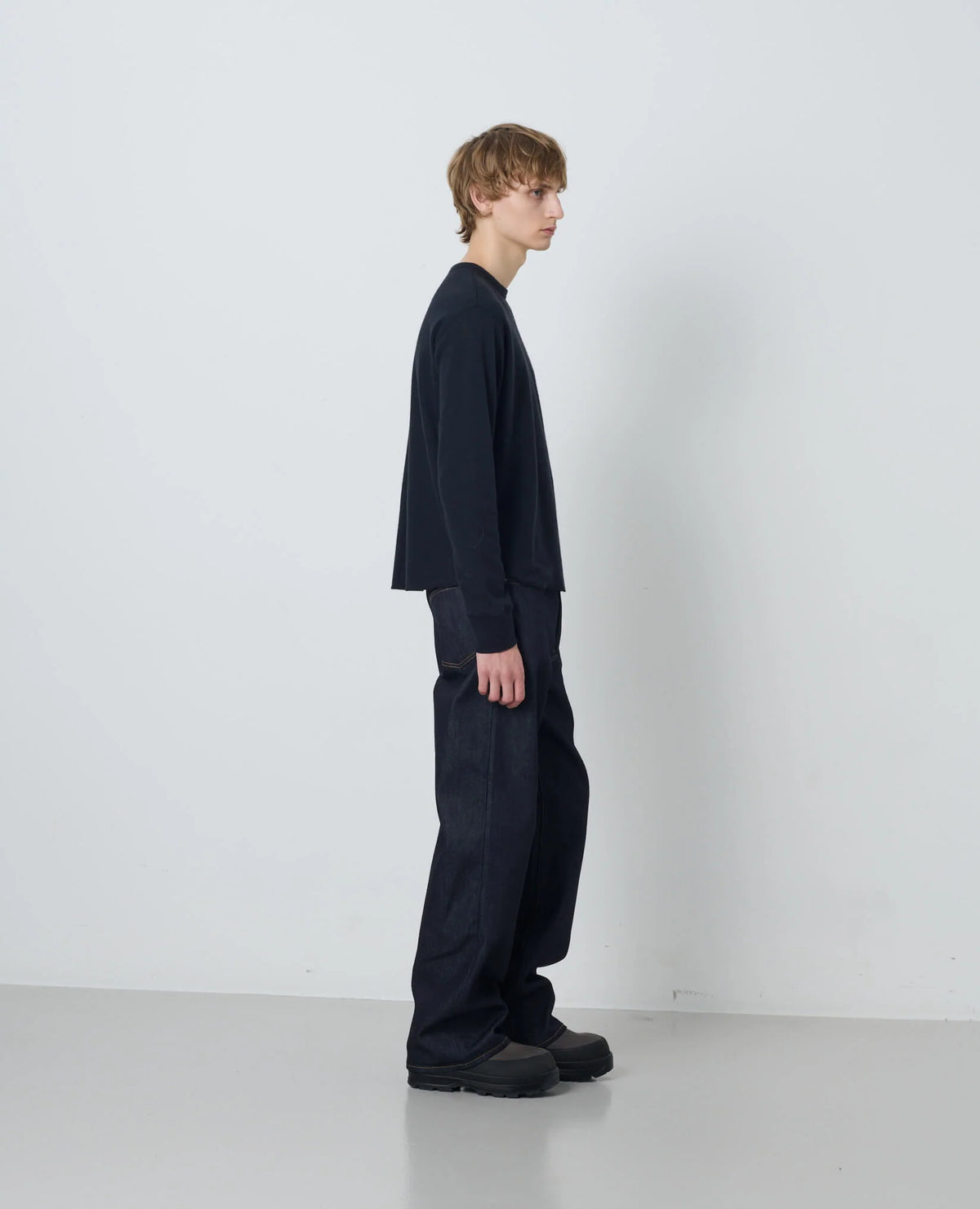 SUNFLOWER Wool Waffle Tee LS Black 着用イメージ 側面