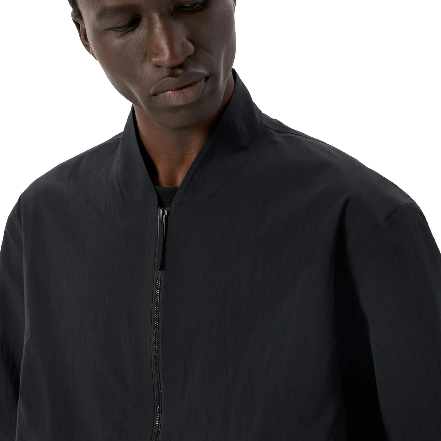 ARC'TERYX VEILANCE Diode Bomber Jacket Men's BLACK　着用写真　首元部分