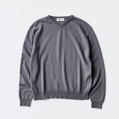 ENCOMING  Knitted V Neck Jumper Grey【KNVJU-GY】フロント画像