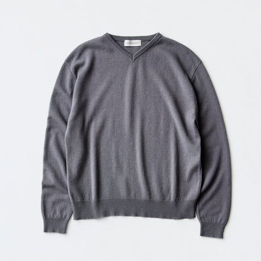 ENCOMING  Knitted V Neck Jumper Grey【KNVJU-GY】フロント画像