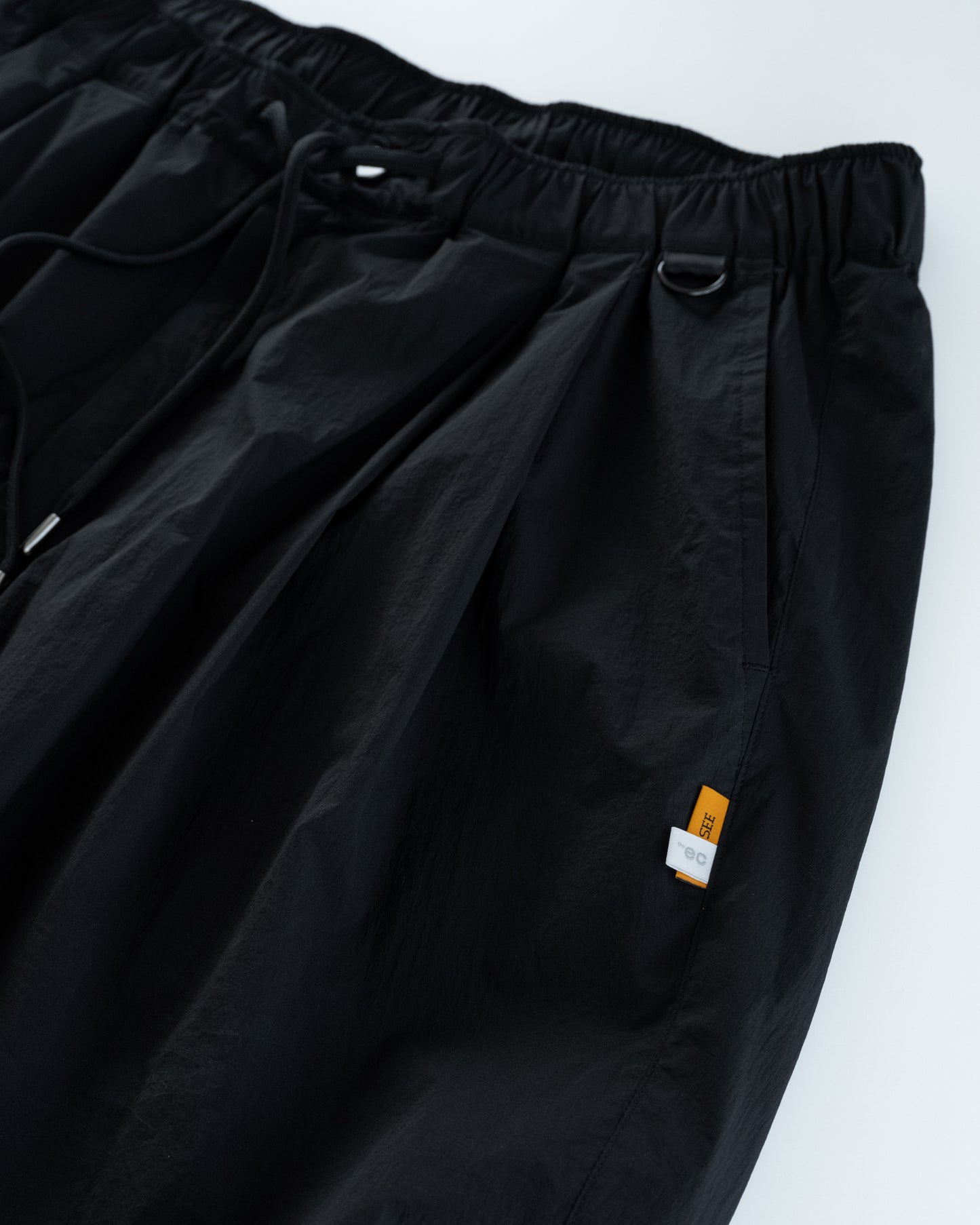 SEESEE'S Choice Easy Double Pleated Shorts【Black/Orange】
